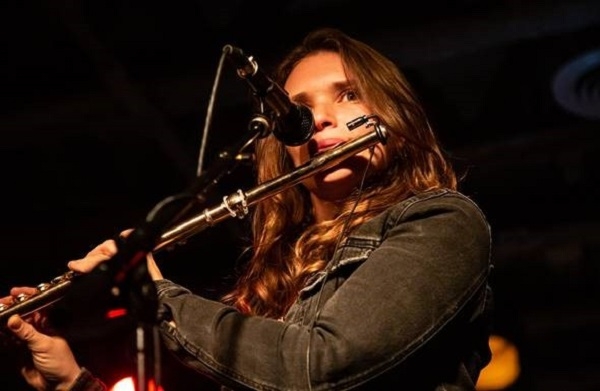 Gina Sobel (flute)