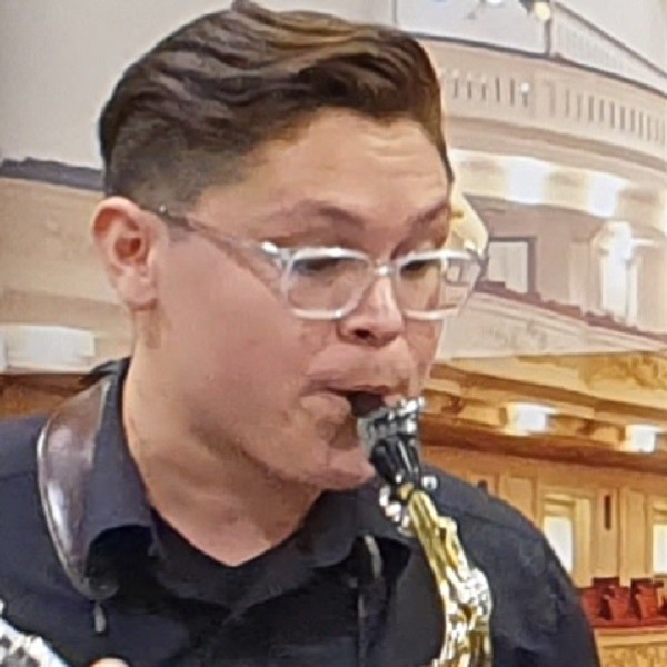 Patrick Olmos (saxophone)