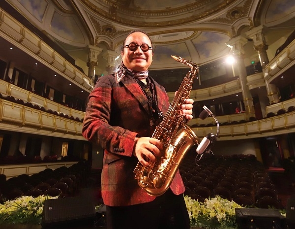 Tran Manh Tuan (saxophone)